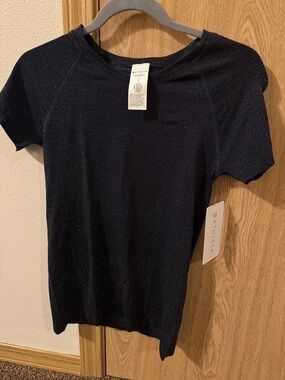 Athleta Navy Short Sleeve Sparkle Knit Top